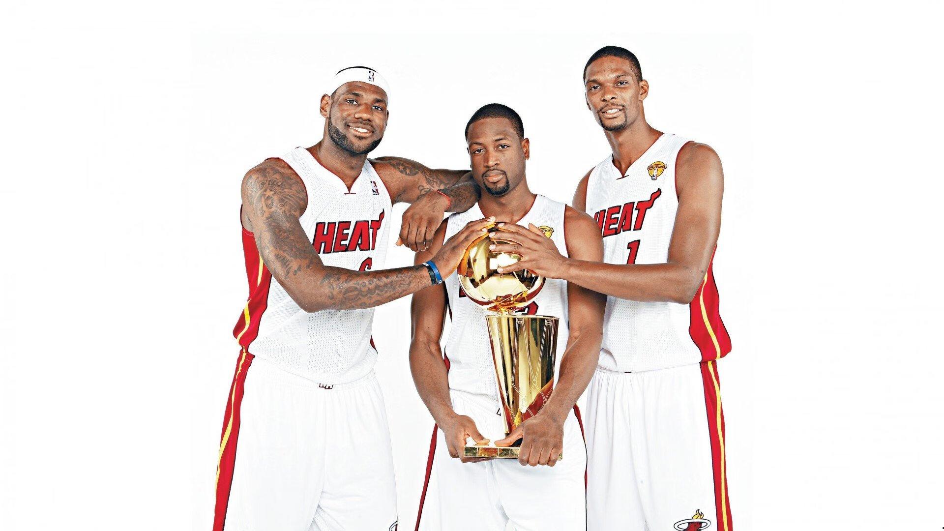 电竞产业蓬勃发展,全球赛事热潮推动行业新高度