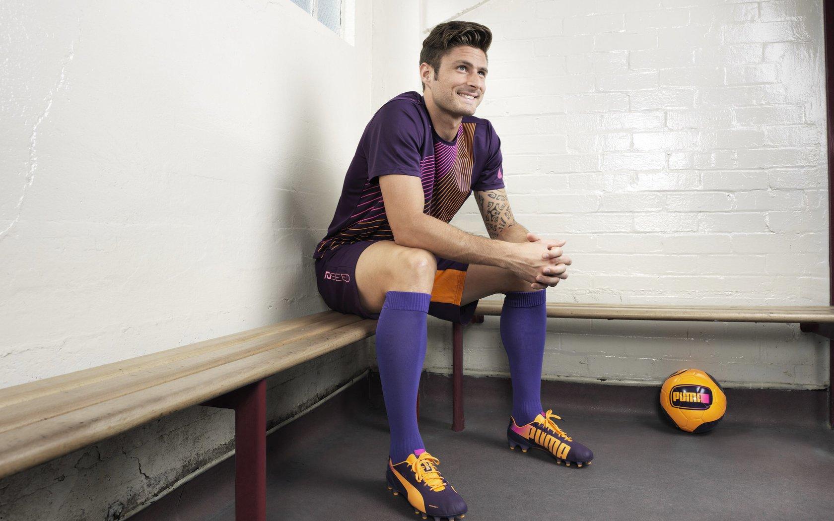 意甲联赛激战正酣,国际米兰领跑积分榜,尤文图斯紧追不舍