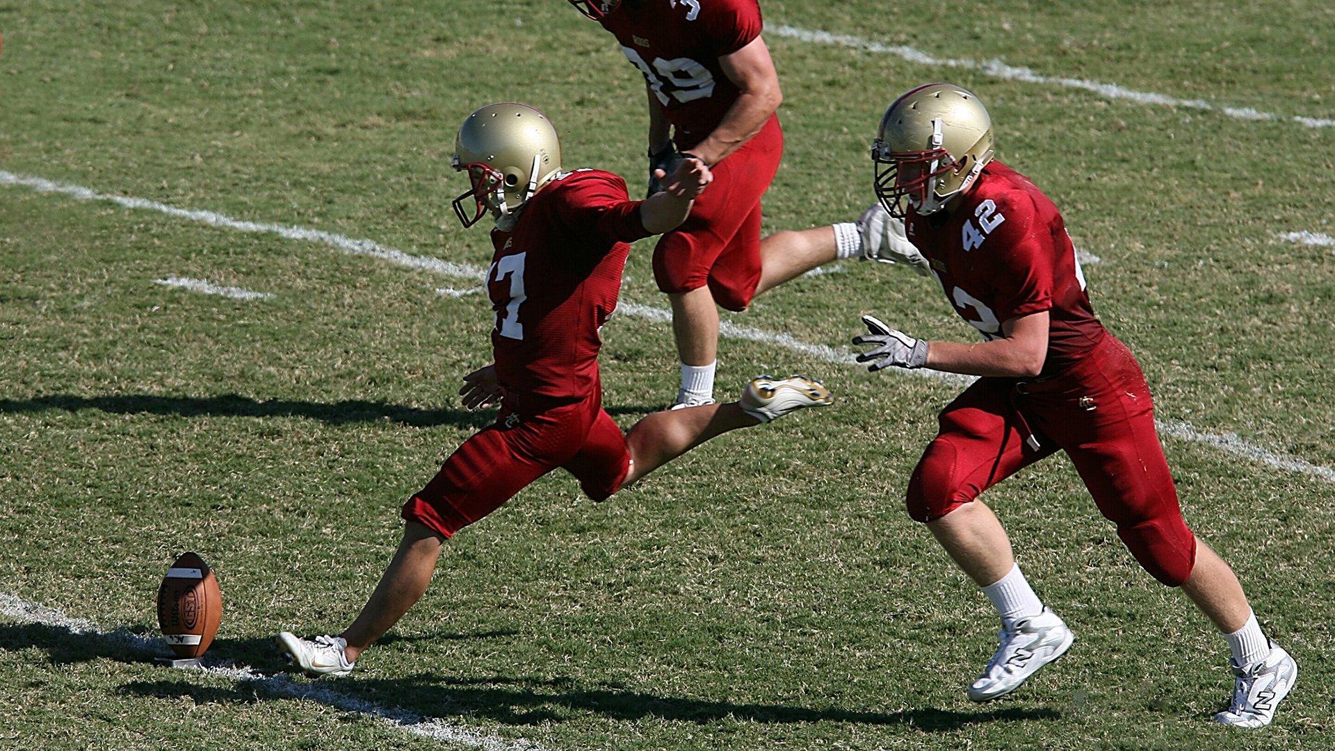 德甲联赛激战正酣,拜仁慕尼黑紧追勒沃库森